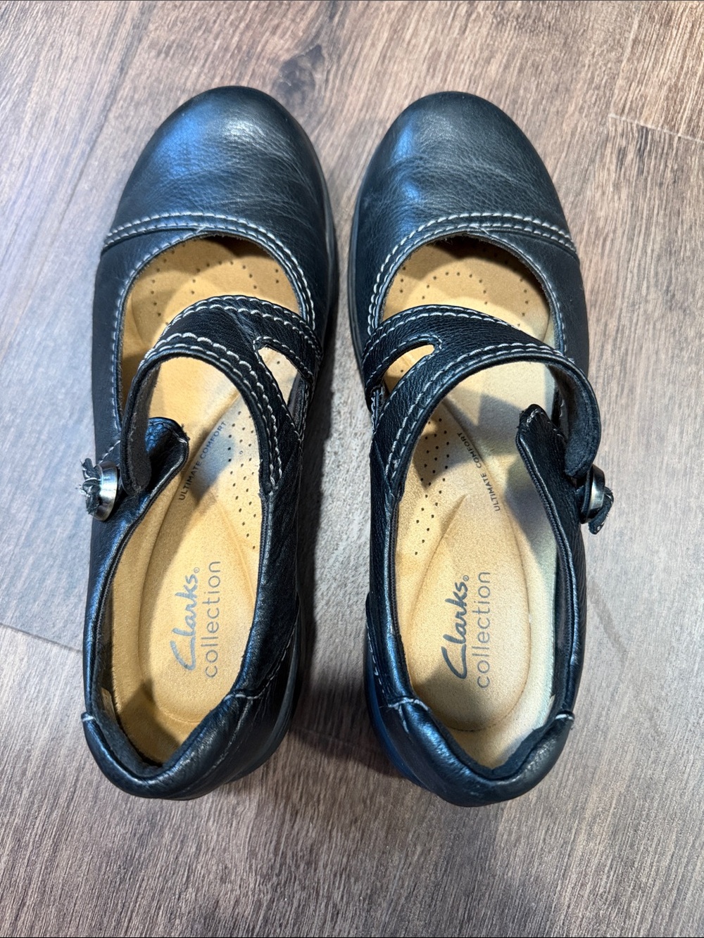 Clarks Black Leather Mary Jane Shoes with Buckle
